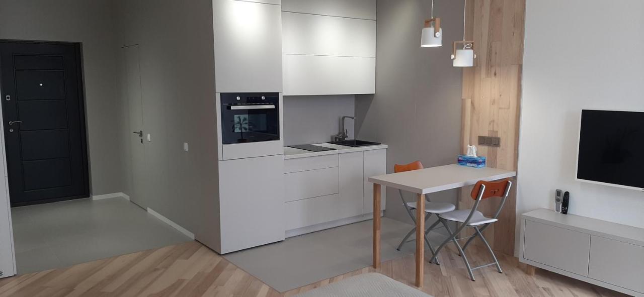 Новая Эко-Квартира У Метро Славутич Apartment Kiev Exterior foto