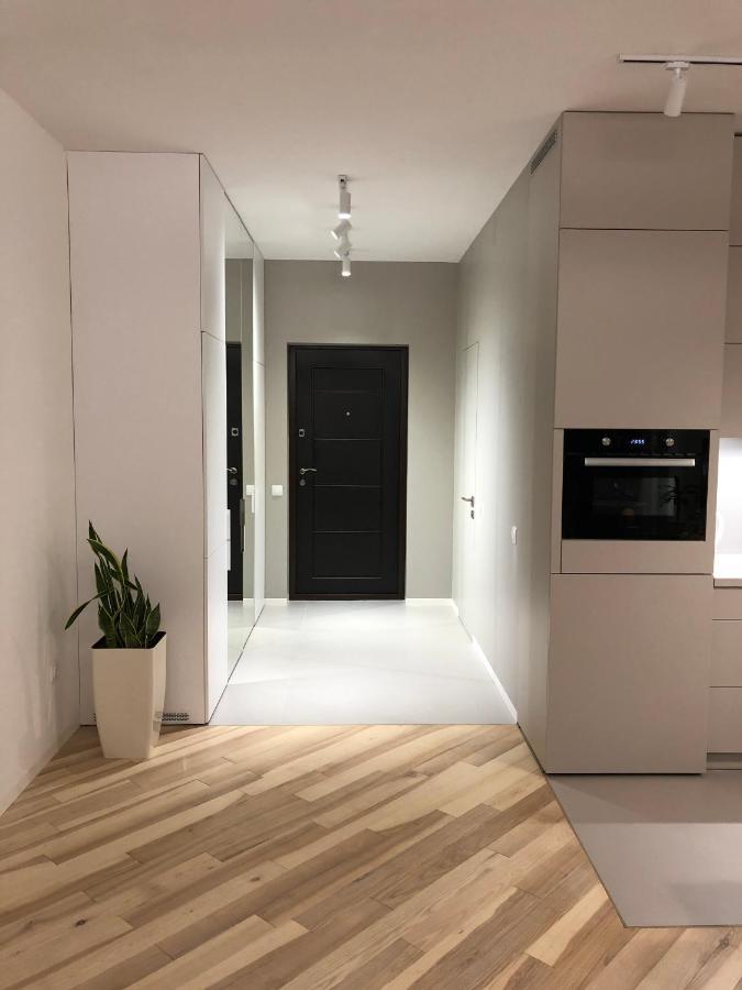 Новая Эко-Квартира У Метро Славутич Apartment Kiev Exterior foto